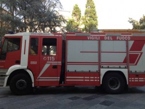Vigili del fuoco: un'autobotte del comando provinciale di Catanzaro