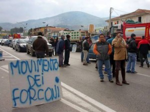 SCIOPERO TIR: CONFCONSUMATORI SICILIA, INTERVENGA LOMBARDO