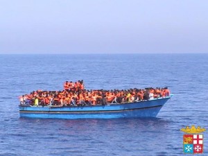 Immigrazione: oltre 2500 migranti soccorsi in 24 ore