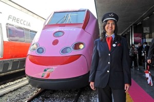 30/09/2010 Roma, presentazione del treno " Frecciarosa, le donne viaggiano ad alta velocità ", nella foto capotreno, personale viaggiante (controllore)