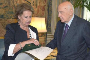Quirinale: Napolitano consegna onorificenza a Maria Falcone