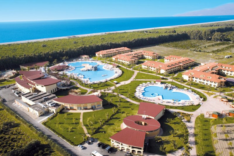 Valtur rileva la gestione del beach resort "Garden ...