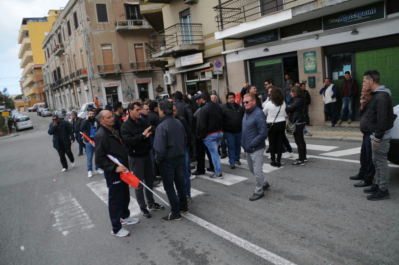 Villa San Giovanni, sciopero dei pescatori: “pronti a consegnare le ... - Stretto web