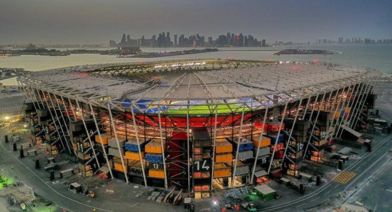 Mondiali Qatar 2022, completato il “974 Stadium”: lo stadio costruito con i container, pronto per essere… smontato!