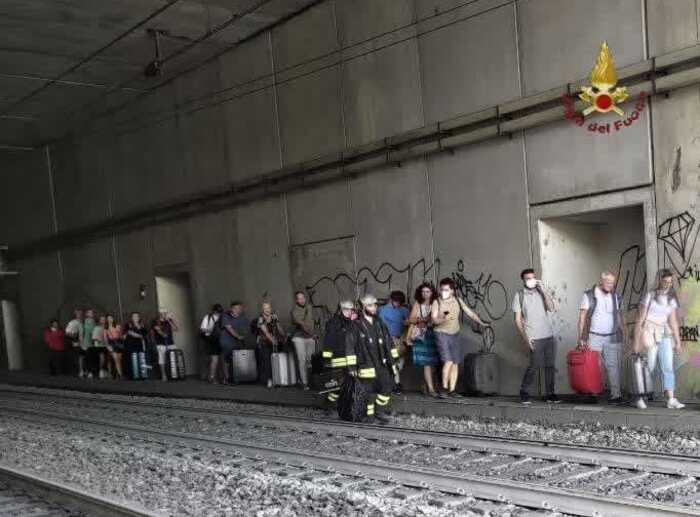 Incidente ferroviario a Roma: Frecciarossa si ribalta, nessun ferito