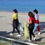 pulizia spiaggia per mediterranea cup