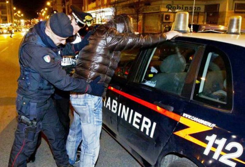 arresti carabinieri notte