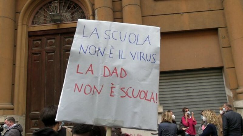 scuola proteste dad