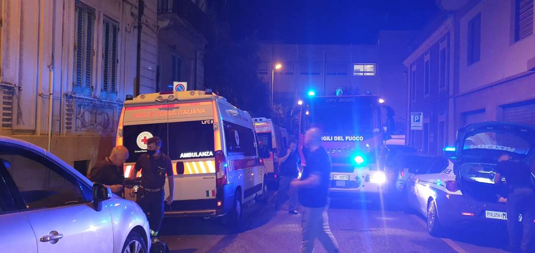 atto vandalico ambulanza croce rossa italiana reggio calabria