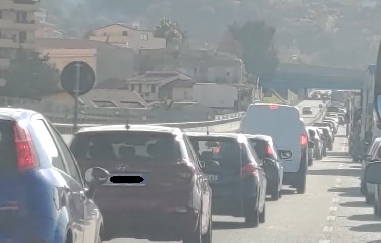 Coda a Gallico Reggio Calabria per incidente
