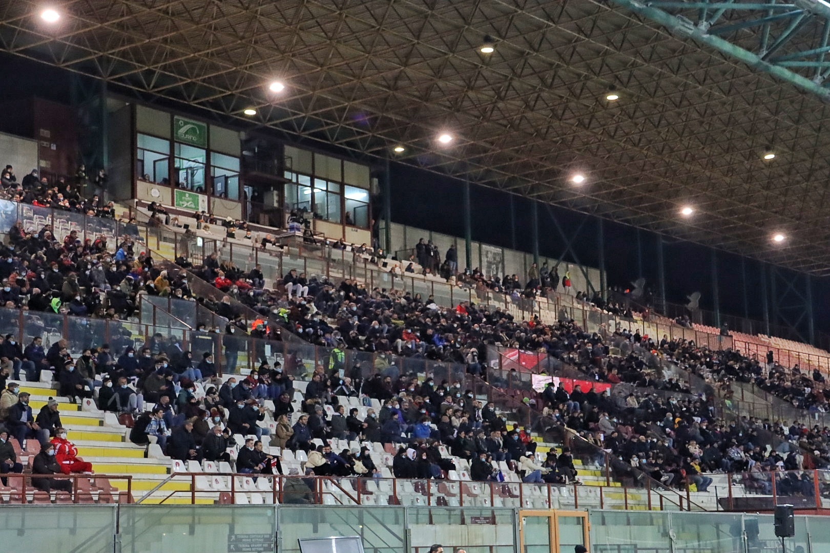 Reggina-Alessandria Tribuna coperta stadio Granillo tifosi