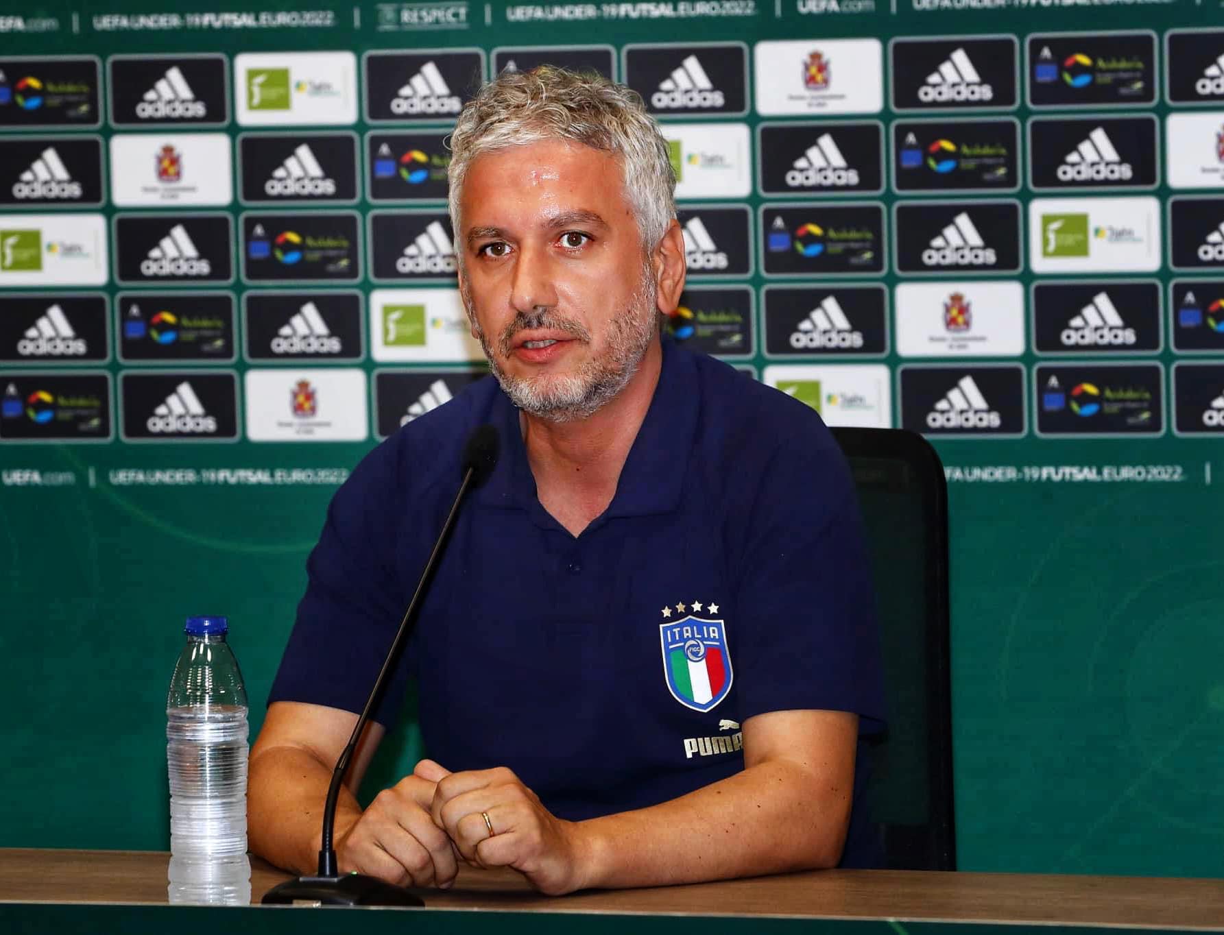 Massimiliano BellartMassimiliano Bellarte ct italia futsale in conferenza stampa