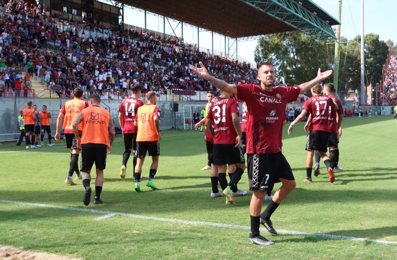 Reggina-Palermo Menez esultanza gol