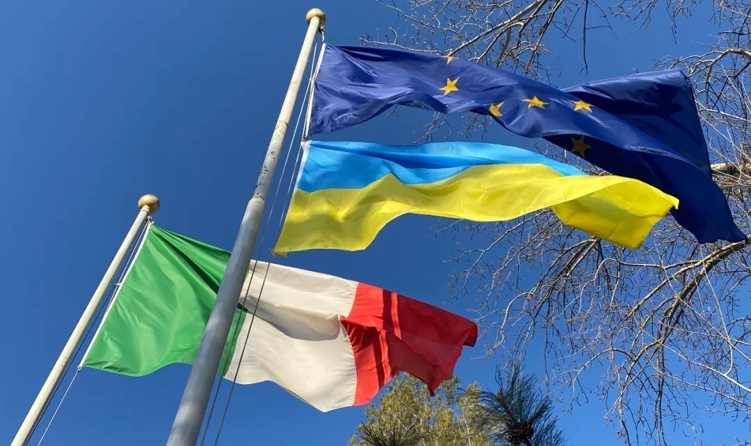 bandiera italia ucraina