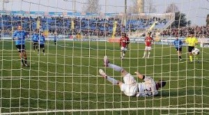 gonzales rigore sbagliato novara reggina 1-1