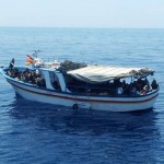 IMMIGRAZIONE: SOCCORSO BARCONE CON 120 A BORDO