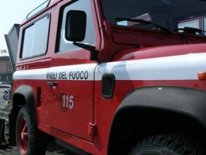 vigili del fuoco: un mezzo del Corpo