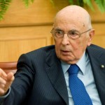 >>>ANSA/NAPOLITANO STRIGLIA LE BANCHE, SOSTENETE A RIPRESA