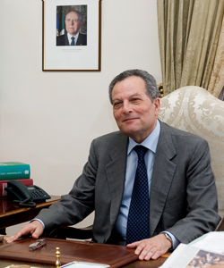 L'ex rettore Tomasello