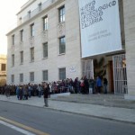 Bronzi di Riace: in fila davanti museo nazionale Magna Graecia