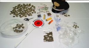 Droga: carabinieri arrestano due persone per detenzione sostanza stupefacente