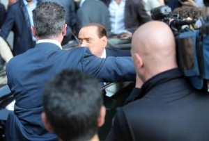 ++ Berlusconi in sede Uepe per firmare prescrizioni ++