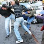 1396123237-vittoria-due-famiglie-fanno-una-rissa-per-un-parcheggio