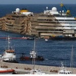 costa_concordia_cede_un_cassone_danneggiate_le_strutture_di_sostegno-0-0-401088