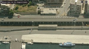 Reggio Calabria S.Caterina - il muro che separa la stazione dal porto