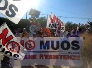 Muos:corteo protesta a Niscemi con 'liberazione simbolica'