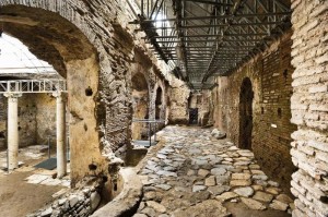 Augusto: Roma festeggia bimillenario, ma mausoleo resta chiuso