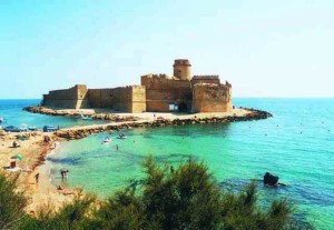 castello isola capo rizzuto
