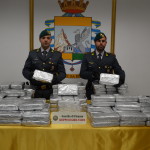 foto sequestro cocaina GdF