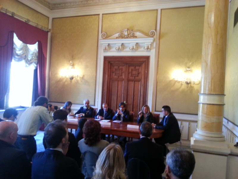 conferenza stampa comune
