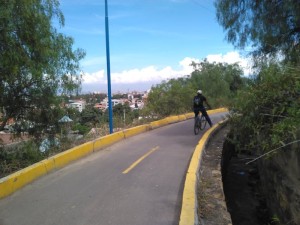pista ciclabile Cochabamba (1)