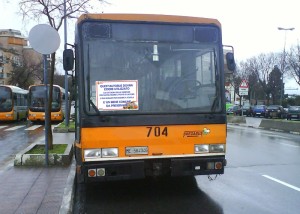 bus con cartello