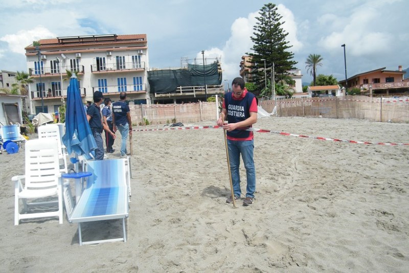 Reggio: sequestrato un altro stabilimento balneare sul lungomare di ...