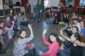 Giovani volontari europei durante la prima giornata di workshop PHOTO ARGENTYCA