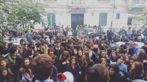 la farina studenti protesta