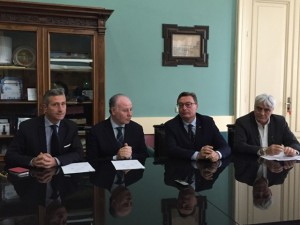provincia e confcommercio reggio (2)