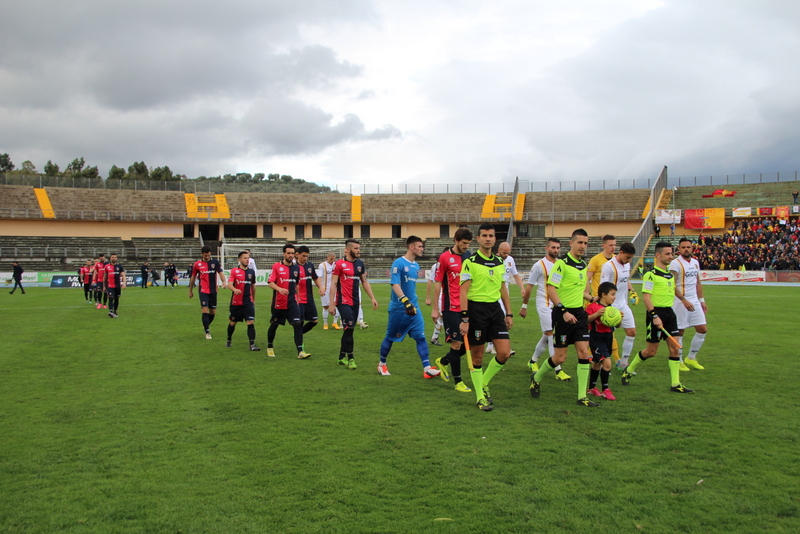 Cosenza Catanzaro 1-1 febbraio 2016 (1)