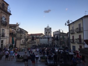 Caulonia: piazza Mese 