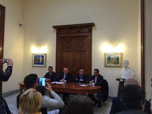 conferenza petizione popolare salviamo l'aeroporto (9)