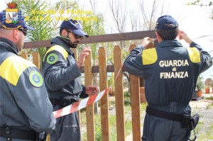 sequestro stabilimento balneare crotone (6)