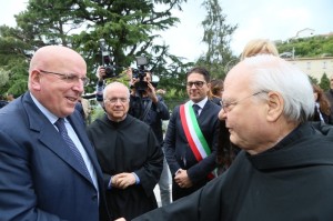 accensione lampada votiva santuario paola - 2