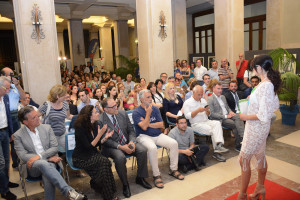 Il pubblico e le autorità