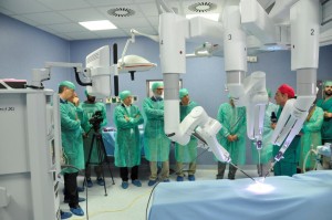 sistema chirurgico robotizzato (2)
