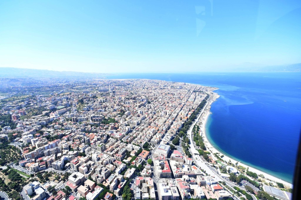 reggio calabria dall'alto panorama
