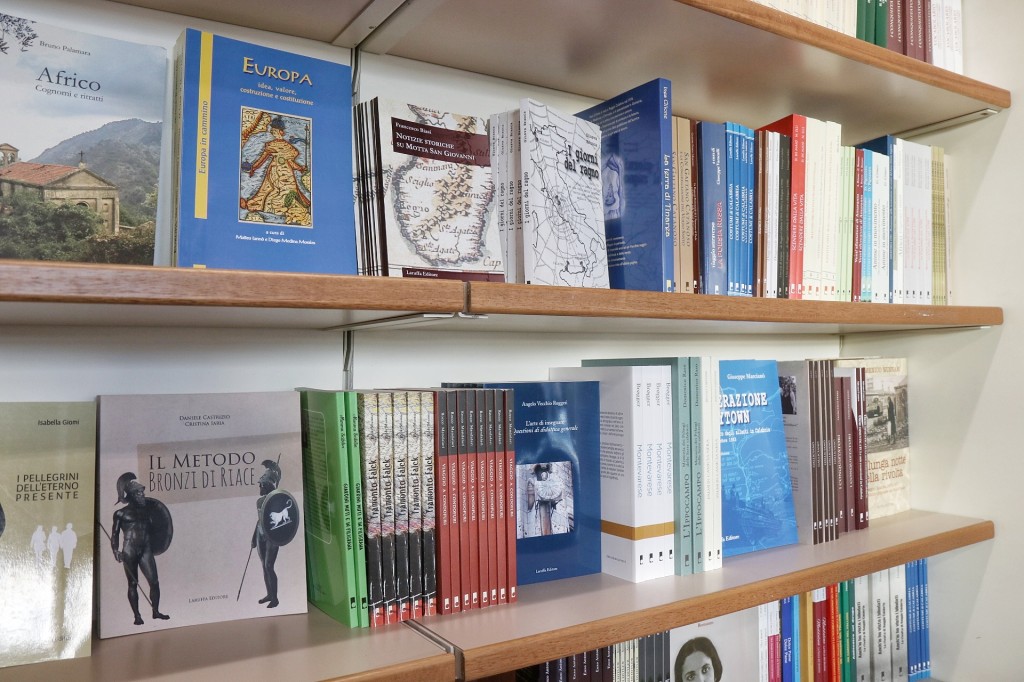 inaugurazione libreria laruffa