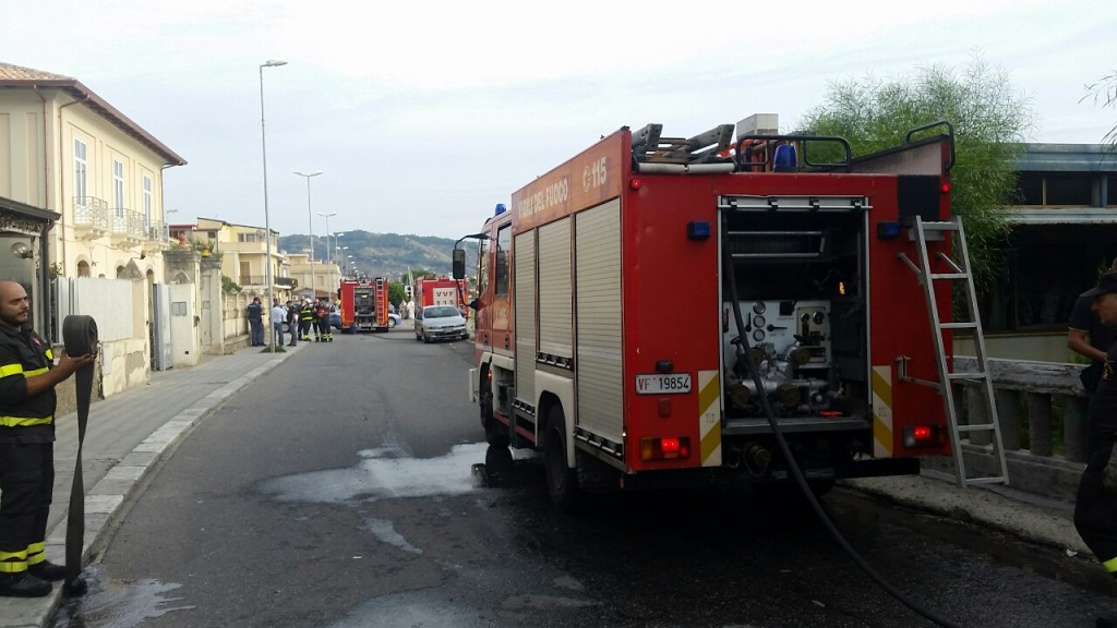 incendio reggio calabria